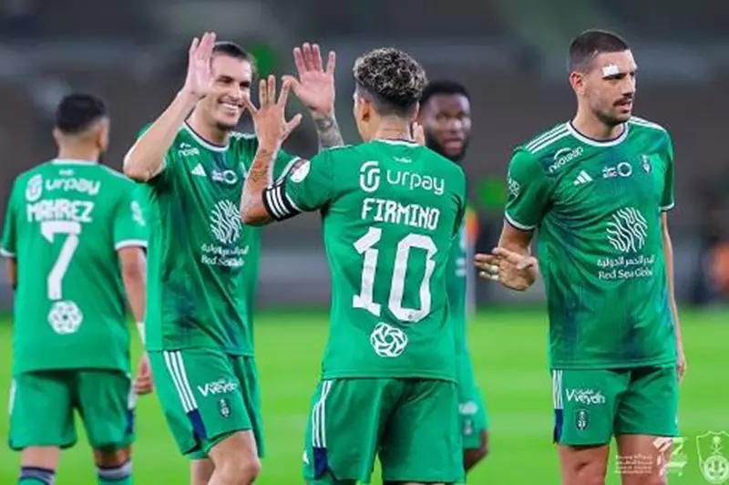 الموعد والقناة الناقلة لمباراة الأهلي ضد القادسية في كأس السوبر السعودي 2023