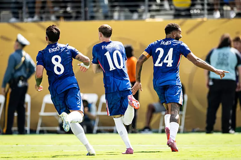 تحليل تفصيلي لتشكيل تشيلسي وكريستال بالاس في مواجهة الدوري الإنجليزي