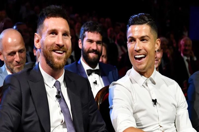 رونالدو: ميسي أفضل مني؟ لا أتفق ولن أكون متواضعًا